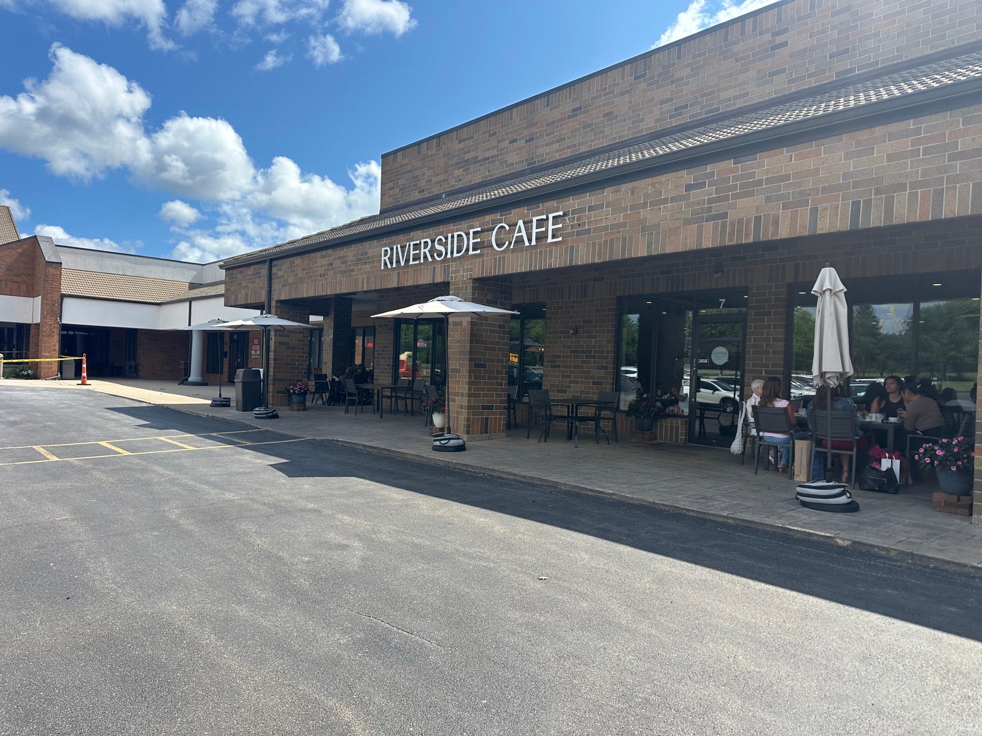 Riverside Cafe